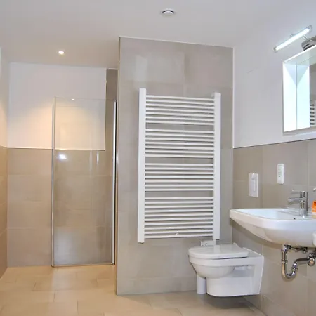 Trafford Sky Homes - 5 Min To Hauptbahnhof Nikolaistrasse Appartement