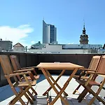 Trafford Sky Homes - 5 Min To Hauptbahnhof Nikolaistrasse Daire *