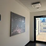 Trafford Sky Homes - 5 Min To Hauptbahnhof Nikolaistrasse *