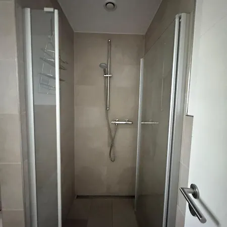 Trafford Sky Homes - 5 Min To Hauptbahnhof Nikolaistrasse *