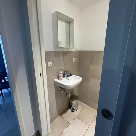 Trafford Sky Homes - 5 Min To Hauptbahnhof Nikolaistrasse Lejlighed *