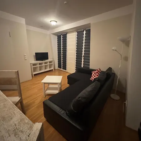 Trafford Sky Homes - 5 Min To Hauptbahnhof Nikolaistrasse *