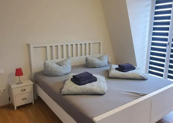 شقة Trafford Sky Homes